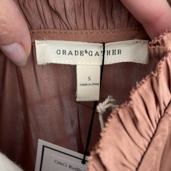 NWT Grade & Gather Ruffle Sleeve Top Blouse Tank in Cacao color - Picture 5 of 7